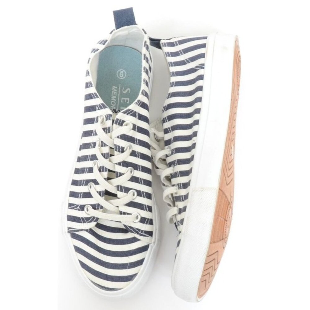 NEW Serra Women's 9 Nautical Stripe Low‎ Top Lace Up Memory Foam Canvas Sneakers